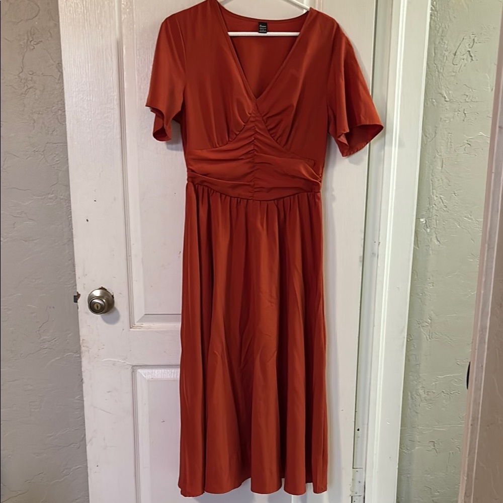 Brown Midi Sundress with Puff Sleeves and V-Neck